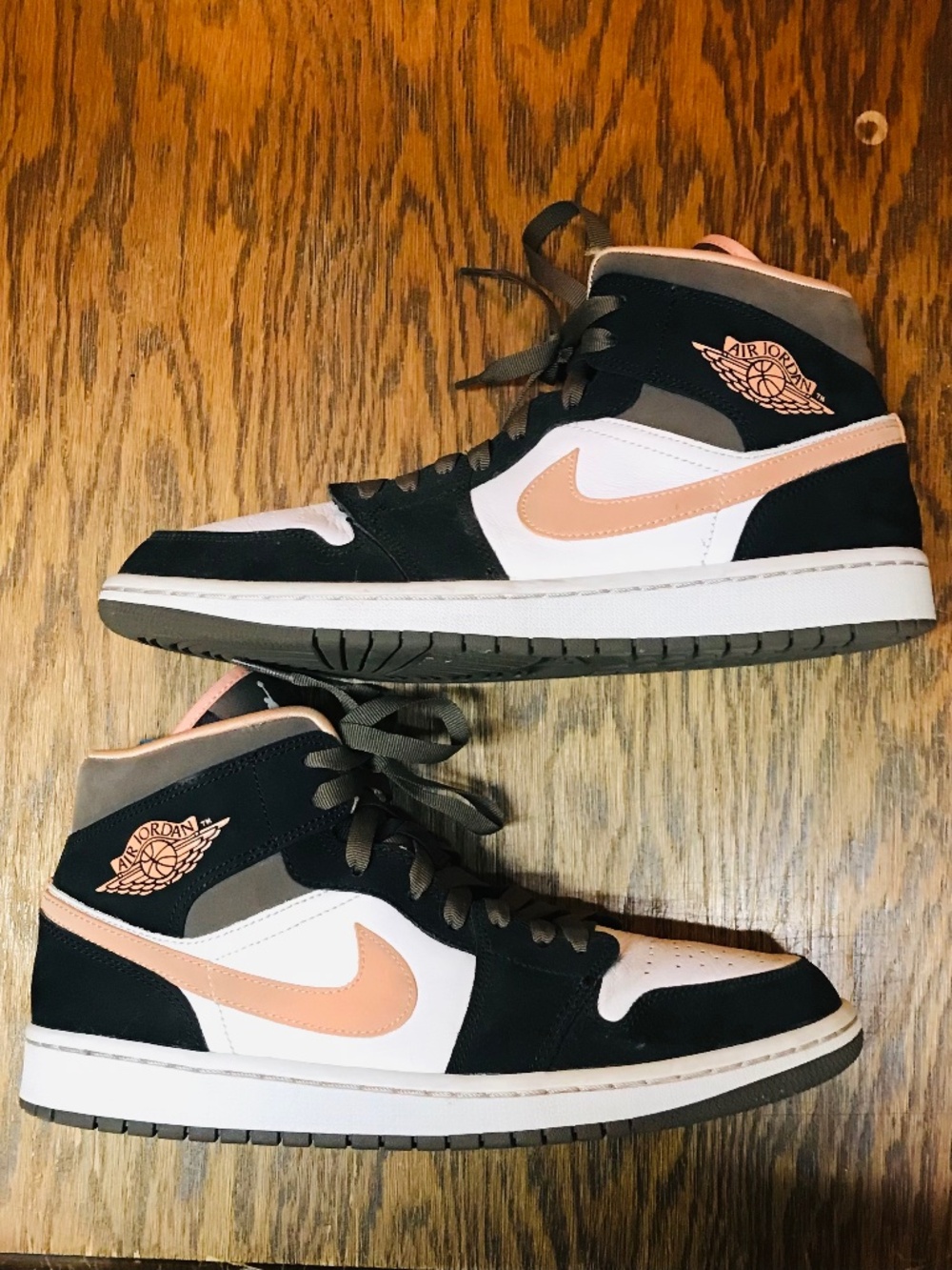 Air Jordan 1 Mid Peach Mocha Womens Size 11 Mens 9